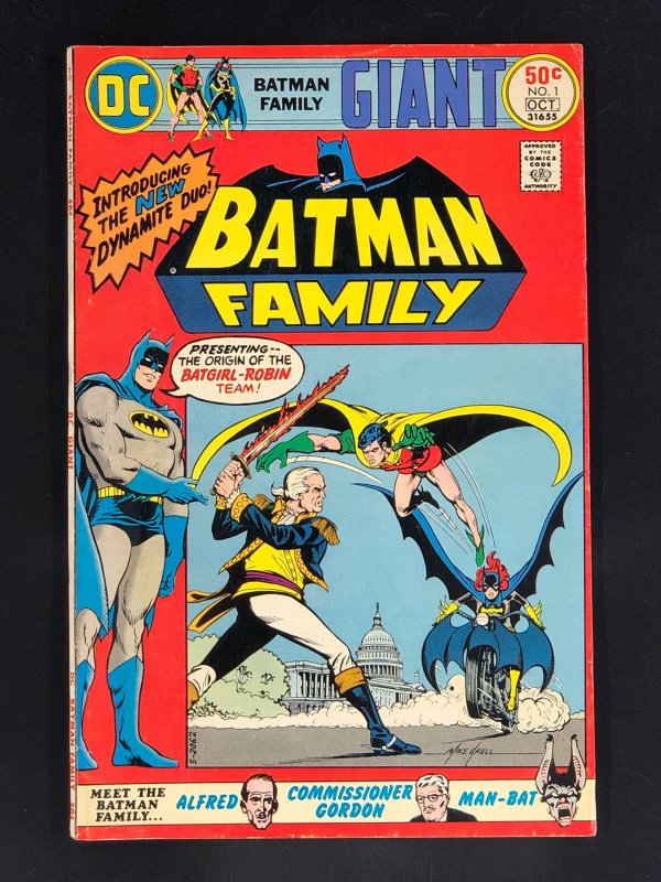 The Batman Family #1 (1975) First Kiss Between Batgirl and Robin
