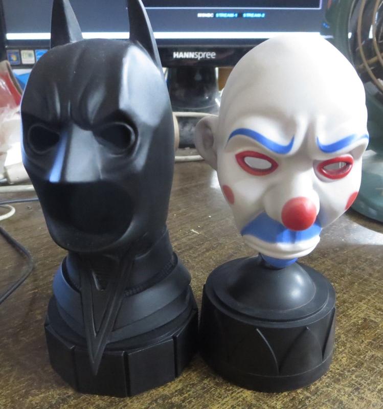 BATMAN: THE DARK KNIGHT DVD/BLU-RAY SPECIAL ED BUSTS: JOKER & BAT-COWL!