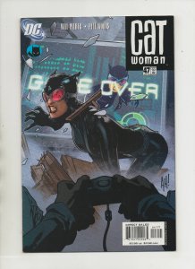 Catwoman #47 - Adam Hughes Cover - (Grade 8.0) 2005