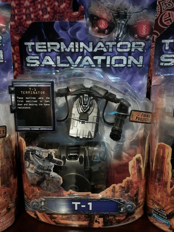 6X PLAYMATES Terminator Salvation T-600 T-R.I.P. John Connor T-1 Marcus Figures