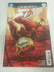 THE FLASH #31 VARIANT COVER FIRST PRINT DC COMICS (2017) NW92