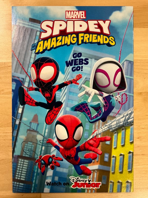 Non-Stop Spider-Man #4 Momoko Cover (2021)