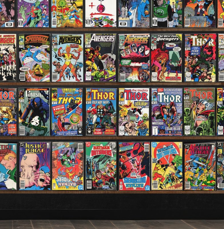 Huge Lot 150+ Comics with Justice League America, The Avengers & More!