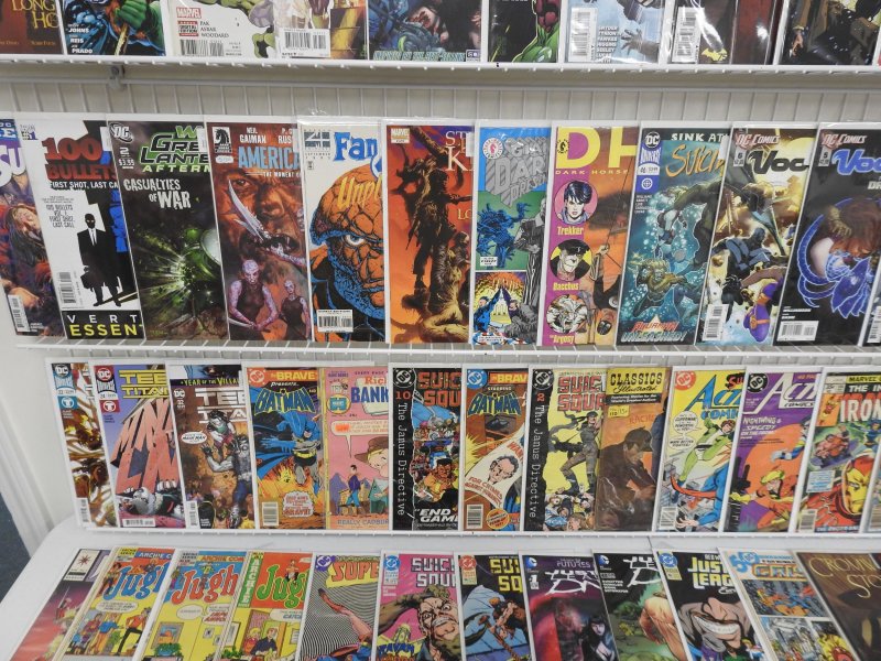 Huge Lot 140+ Comics W/ Batman, Superman, Hulk, +More AVG VF-