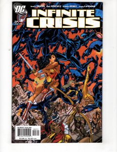 Infinite Crisis #3 George Pérez Cover (2006) / ID#377