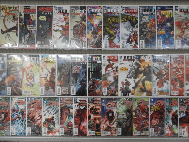 Huge Lot 170 Comics W/ Red Sonja, Red Hood, Deadpool+ Avg VF+ Condition!!