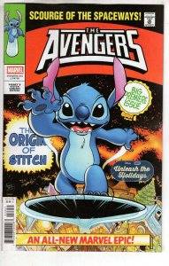 AVENGERS #33 LUCIANO VECCHIO DISNEY STITCH UNLEASH THE HOLIDAYS VARIANT