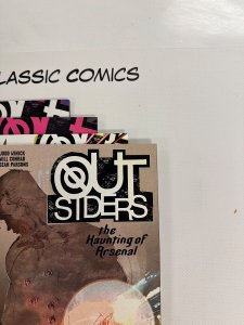 4 Outsiders DC Comic Books # 11 12 13 15 Batman Superman Flash  21 CT3