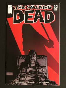 The Walking Dead 33 - First Printing - Michonne Tortures The Governor - NM