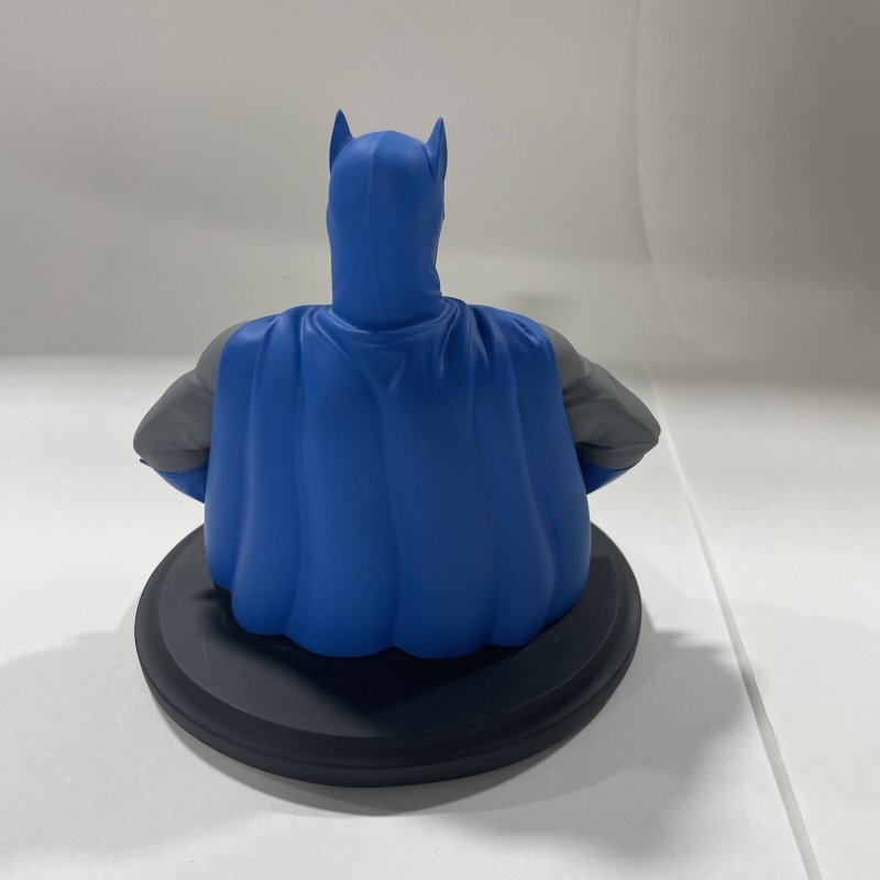 DC Direct Classic BATMAN Hand Painted Cold Cast Porcelain Bust 1140/2800 Statue