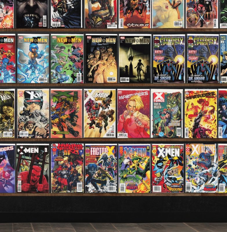 Huge Lot 150+ Comics with Extraordinary X-Men, X-Force, Marauders & More!