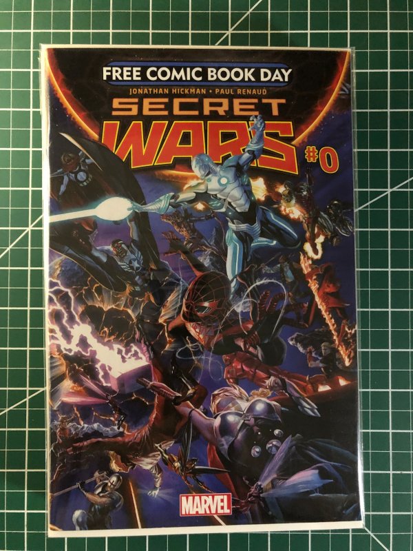Secret Wars #0, 1, 2, 3, 4, 5, 6, 7, 8, 9 (2015) plus Journal and Official guide