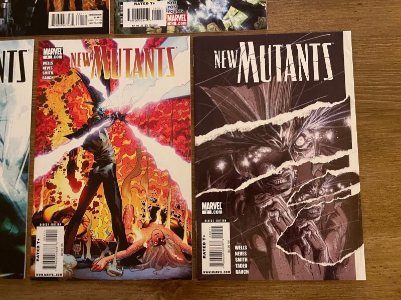 5 Marvel Comics New Mutants # 2 4 17 + New X-Men # 43 + Age Apocalypse 1 3 J820