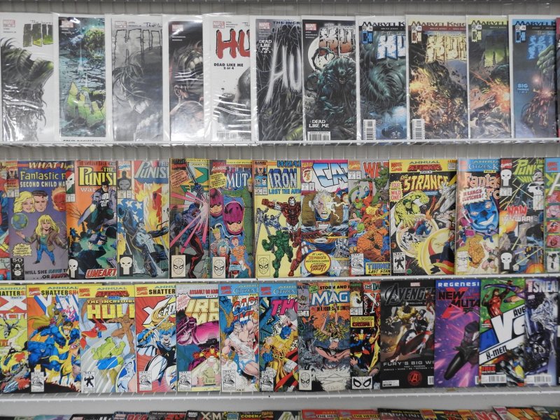 Huge Lot of 200+ Comics W/ Hulk, Deadpool, Spider-Man! Avg. FN/VF