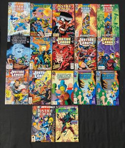 JUSTICE LEAGUE LOT NEAR 100 COMICS KEVIN MAGUIRE, ADAM HUGHES, DAN JURGENS FN/VF