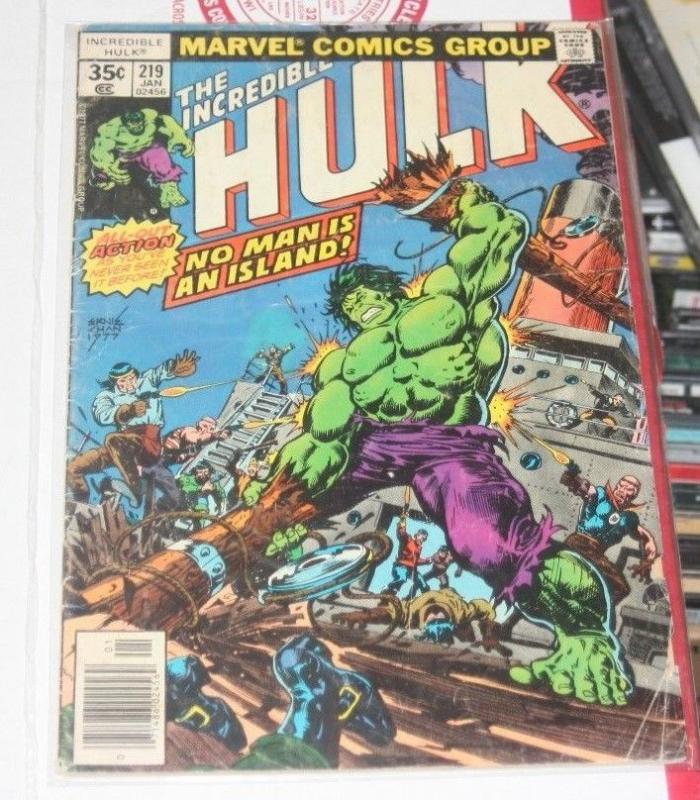 Incredible Hulk comic # 219 (Jan 1978, Marvel)bruce banner avenger pirates