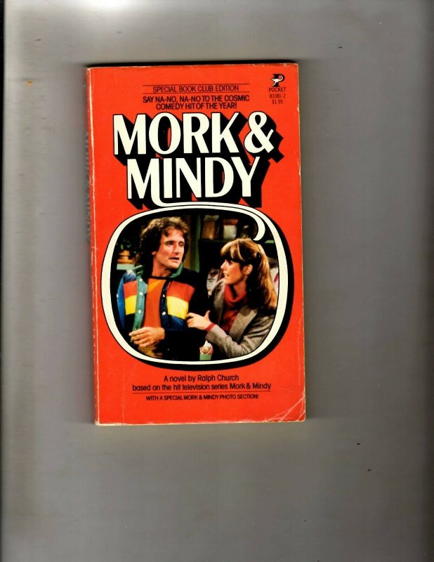 2 Pocket Books The Train Robbers, Mork & Mindy JL22