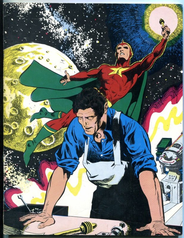 Rocket's Blast And Comicollector Fanzine #104-Wally Wood- Starman cover VG/FN