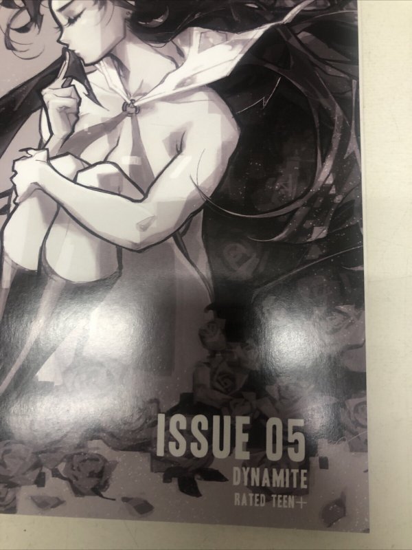 Vampirella Dracula Unholy 1 (2022) # 5 Variant (NM) Rare • Christopher Priest