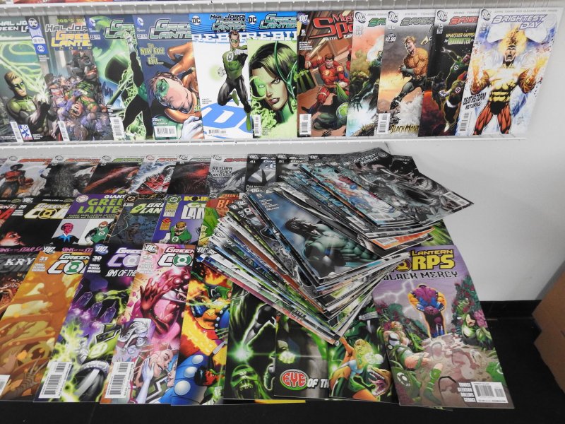 Huge Lot of 250+ DC Comics W/ Green Lantern, The Flash, Batman- AVG. VF Cond.