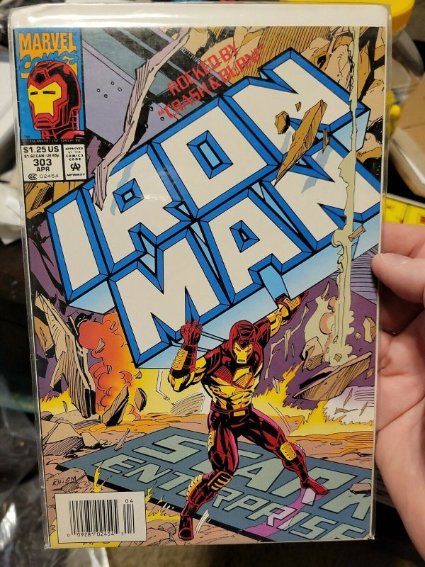 MARVEL COMICS: IRON MAN #303 Apr .  1994. 