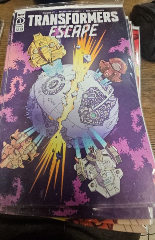 Transformers: Escape #1 Cover B (2020)