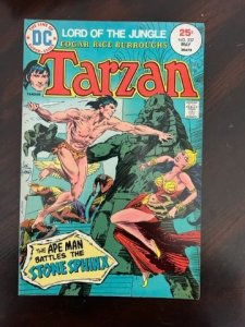 Edgar Rice Burroughs' Tarzan #237 (1975)