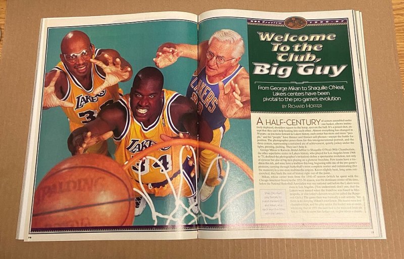 Sports Illustrated ( 8.0 VFN )  Shaq  /  November 1996