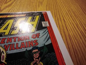 The Flash #254 (1977)