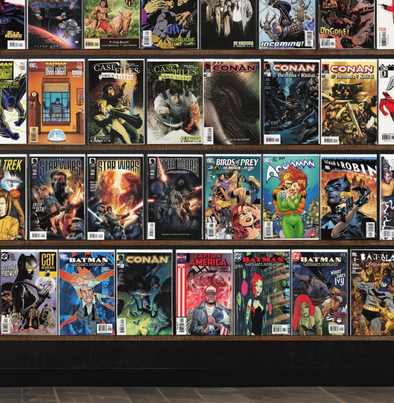 Huge Lot 140+ Comics with Batman: Gotham Knights, Aquaman, Star Wars & More!