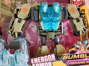 HASBRO TRANSFORMERS Bumblebee CYBERVERSE ADVENTURES RACK 'N' RUIN Energon Armor