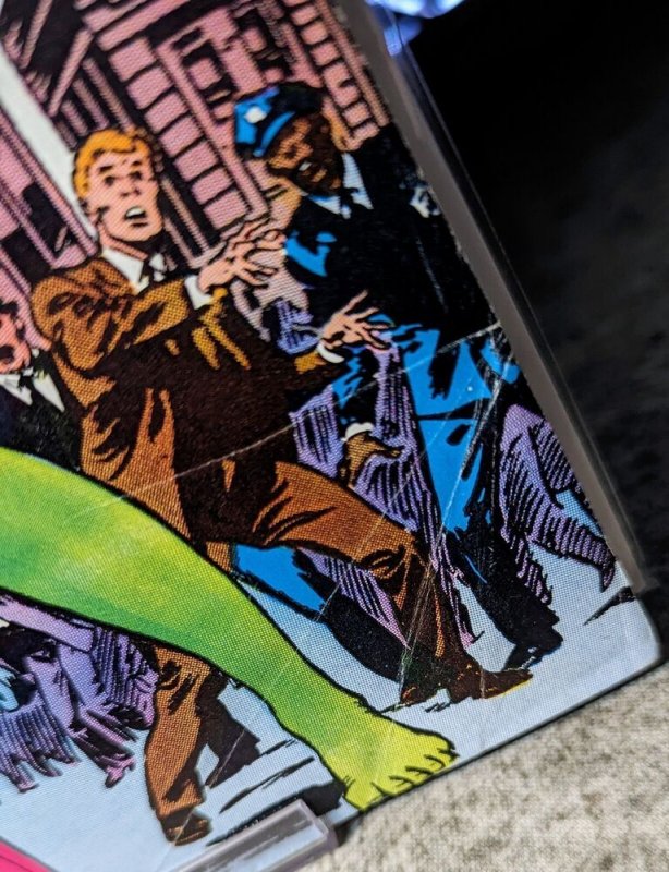 Savage She-Hulk #1 Newsstand Variant Marvel 1980-Combine Ship