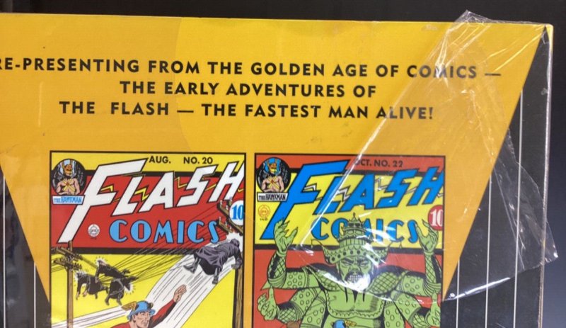 DC Archives Golden Age Flash Vol. 2 HC - 2005 761941217345