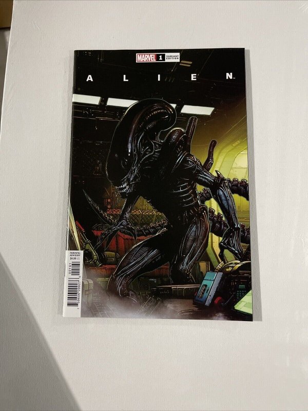 ALIEN #1 NM DAVID FINCH Launch VARIANT 2021 1st App of The Alpha Alien NM+