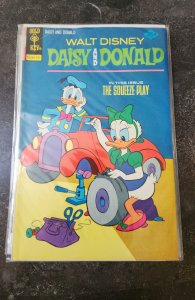 Walt Disney Daisy and Donald #10 (1975)