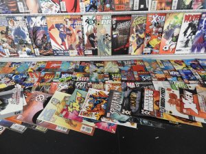 Huge Lot 200+ Comics W/ Batman, Thor, Avengers+ Avg Fine Condition!