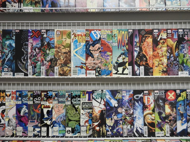 HUGE lot of 240+ comics!