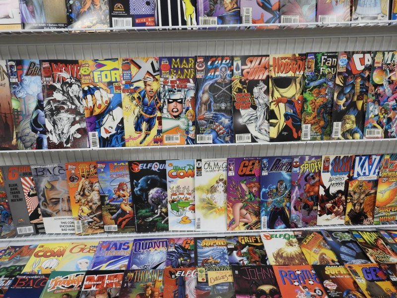 Huge Lot 180+ Comics W/ X-Men, Spider-Man, Daredevil, +More! Avg FN Condition!