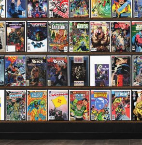 Huge Lot 150+ Comics with Detective Comics, Batman, Jla & More!