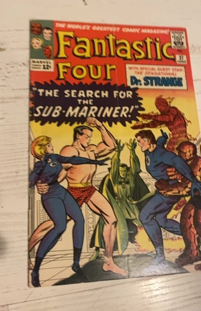 Fantastic Four #27 (1964)first Dr strange cover -small sub crease