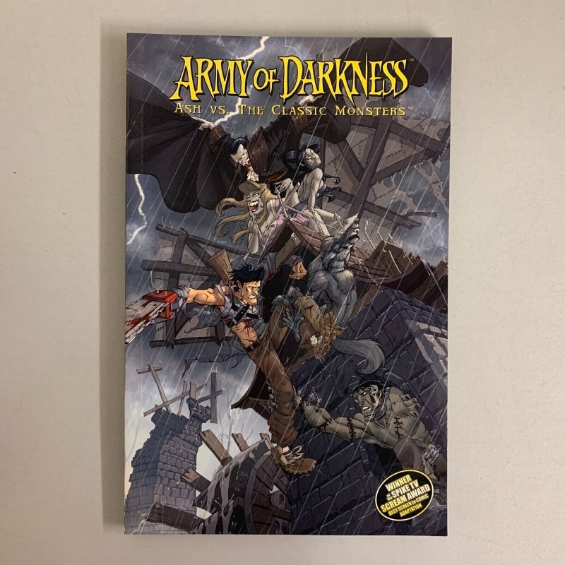 Army of Darkness Ash vs. the Classic Monsters Paperback James Kuhoric  