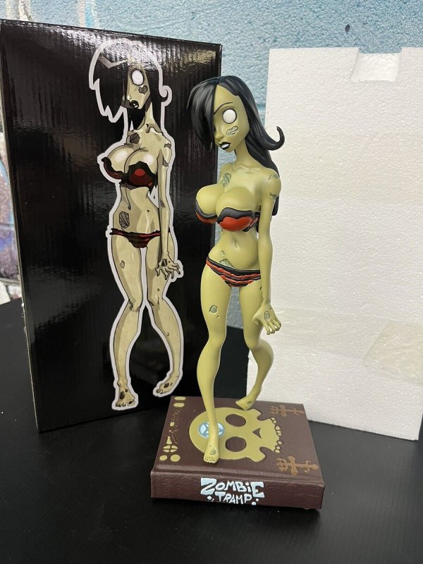 ZOMBIE TRAMP STATUE RED BIKINI Numbered #155 / 1000 NO DAMAGE MINT BOX PROSHIPS 