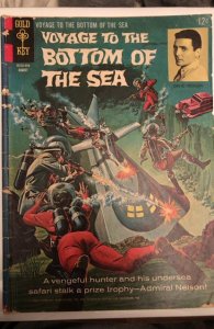 Voyage To The Bottom of The Sea #5 (1966)reader great back pinup.2 cntrflds gone