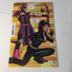 Black Widow #1,NM Adam Hughes Variant signed with COA, Marvel