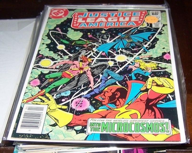 Justice League of America #213 (Apr 1983, DC) MICROCOSMOS ATOM RED TORNADO