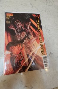 Y: The Last Man #24 (2004)