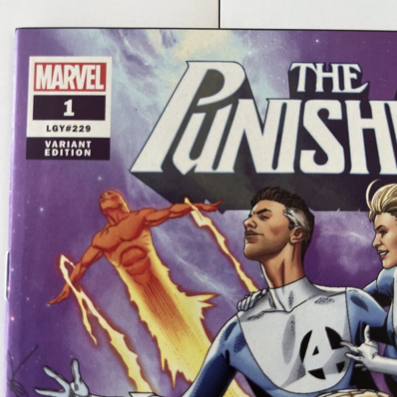 The Punisher #1. Variant. Signed By Matthew Rosenberg With COA.  Rare. NM ???