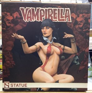 Vampirella Dodson Statue Sideshow Collectibles