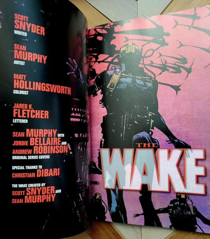 The Wake: TPB (DC 2015) 1st Print Deluxe Edition 9.0 Scott Snyder & Sean Murphy