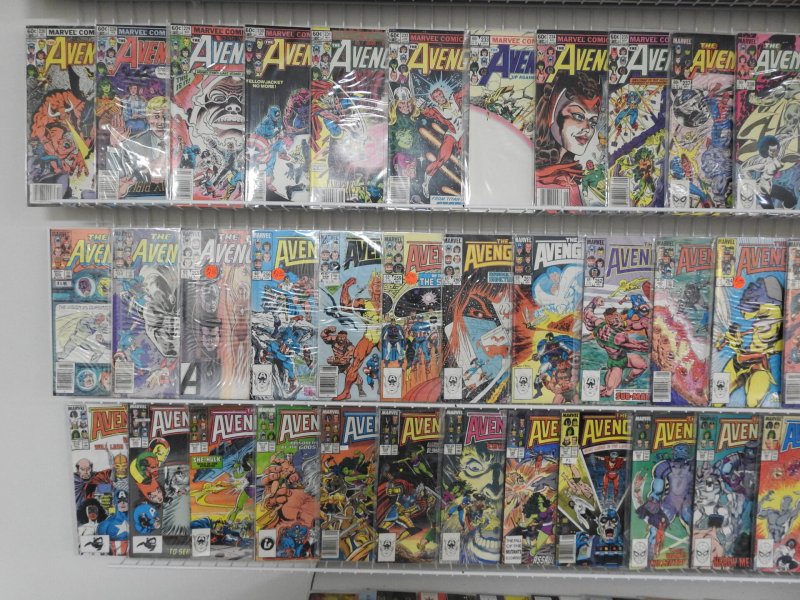 Huge Lot of 180+ Comics W/ Captain America, Avengers +More! Avg VF Condition